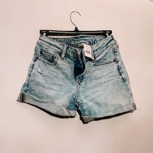 New American Eagle extra stretch shorts!